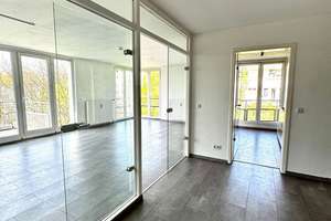 3-Zimmer, 104 m², lichtdurchflutet, zwei Balkone, TG-Stellplatz und bodentiefes Fensterpanorama – Die vollständige Adresse der Immobilie erhältst du vom Anbieter., 13403 Reinickendorf (Ortsteil), Berlin – Vorschaubild 7