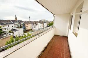 Über den Dächern leben! Bezugsfreie 2-Zimmer-Whg | ca. 90 m² | Wintergarten & Balkon | Unterbilk