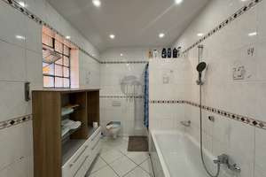 CHARMANTES EINFAMILIENHAUS - 5 ZIMMER, GROßER GARTEN & 50 m² TERRASSE – 65931 Sindlingen, Frankfurt am Main – Vorschaubild 17