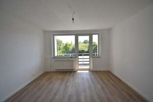 Ruhige Lage! Renovierte 3- Zi-Whg mit Balkon – Dragonerstraße 7, 46149 Alsfeld, Oberhausen – Vorschaubild 1