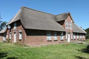 Historische Schönheit: Uthländisches Bauernhaus von 1885 – Nordfriesland (Kreis) – Vorschaubild 2