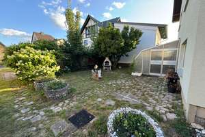 Viel Platz für die ganze Familie: Einfamilienhaus mit viel Platz – Die vollständige Adresse der Immobilie erhältst du vom Anbieter., 36460 Merkers-Kieselbach – Vorschaubild 2