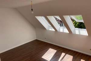 Helle 3 Zimmer Wohnung mit TG Stellplatz & EK sofort verfügbar  – Kelterstraße 64, 75179 Nordstadt, Pforzheim – Vorschaubild 2