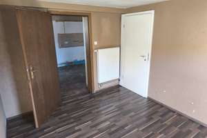 Geräumige 5-Zimmer Doppelhaushälfte mit Garage in Haigerloch – Die vollständige Adresse der Immobilie erhältst du vom Anbieter., 72401 Haigerloch – Vorschaubild 8