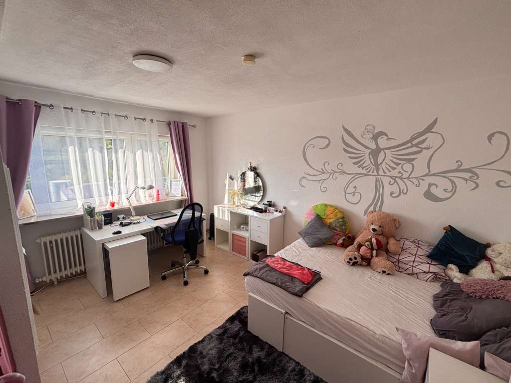 Immobilie in Benningen am Neckar - Sehr gepflegte 2-Zimmer-Wohnung inkl. Dachbalkon mit Panoramablick über das Neckartal - Bild 0