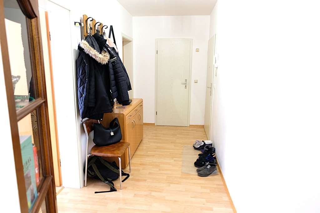 Immobilie in Bebra - Wohnung 1. OG mit 4 ZKB in beliebter Lage von Bebra ! - Bild 2