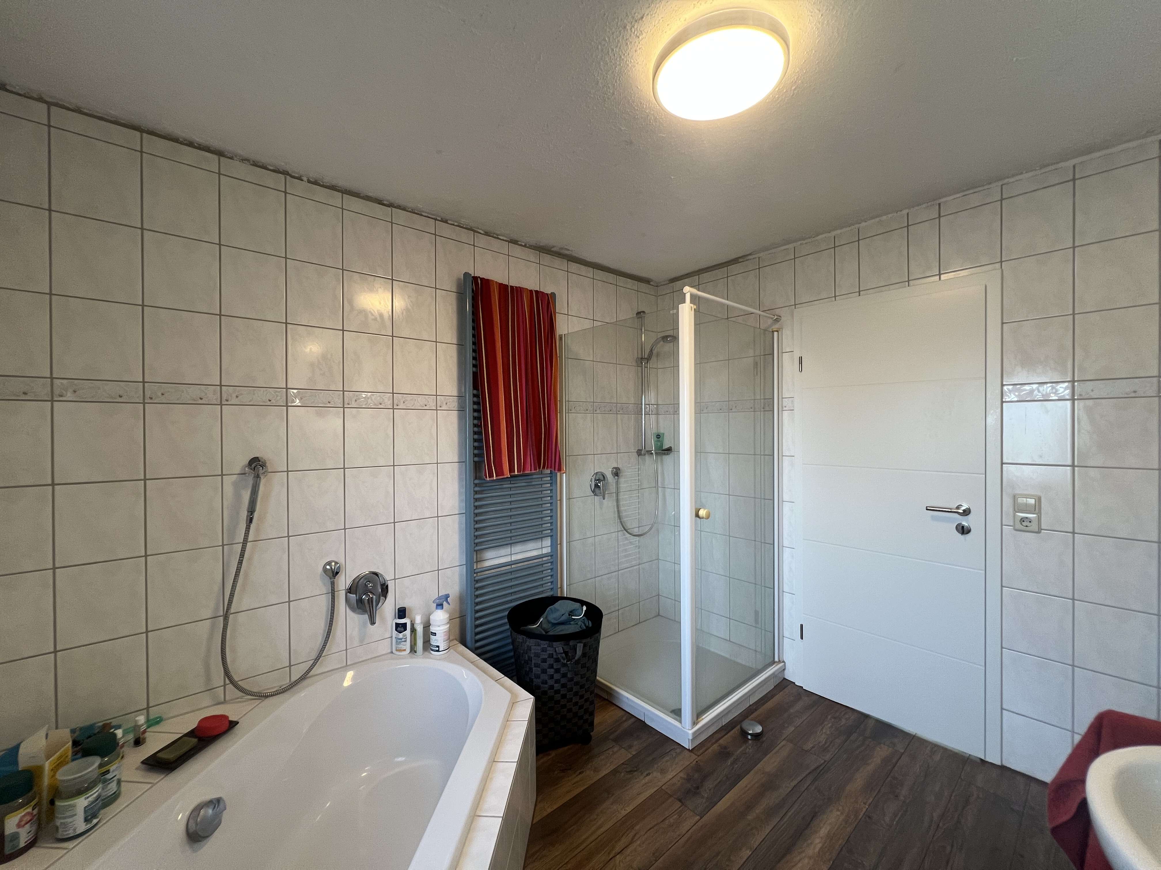 Immobilie in Dunningen - Familientraum in bevorzugter Wohnlage - Charmantes Zweifamilienhaus mit Einliegerwohnung - Bild 20