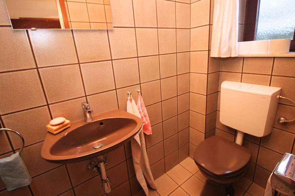 Immobilie in Heuchelheim bei Frankenthal - ++Wohlfühlhaus mit Garage sucht neue Familie++ - Bild 4