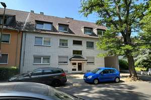 Das Objekt ist ein klassisches Mehrfamilienhaus in ruhiger Lage von Oberhausen
