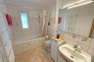 Attraktive, moderne Dachgeschosswohnung mit 4 Zimmern, teilüberdachter Terrasse und 2 Garagen – Die vollständige Adresse der Immobilie erhältst du vom Anbieter., 30453 Bornum, Hannover – Vorschaubild 6