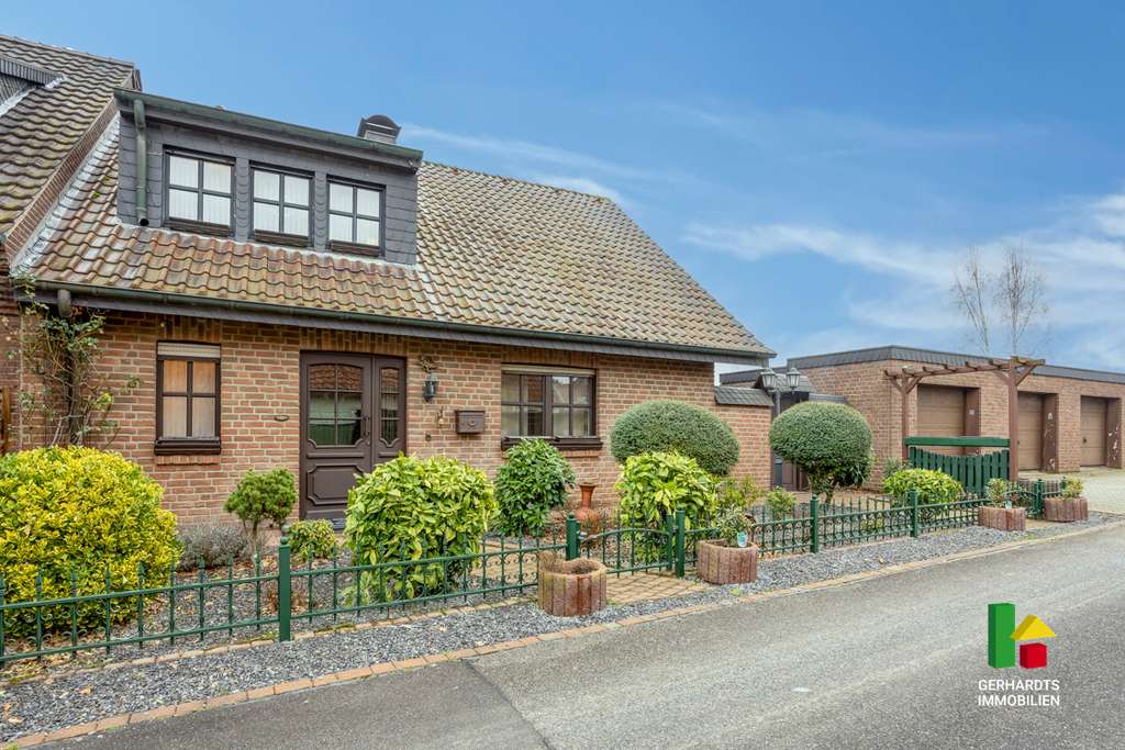 Immobilie in Brüggen - Schluss mit Miete – hier wartet Ihr eigenes Haus in Brüggen-Bracht. Ansehen. Entscheiden. Einziehen. - Bild 1