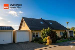 Sofort bezugsfertiges EFH mit 2 Garagen & Traumgarten in ruhiger Lage Weißenborn/Erzgeb. – Die vollständige Adresse der Immobilie erhältst du vom Anbieter., 9600 Weißenborn/Erzgebirge – Vorschaubild 1