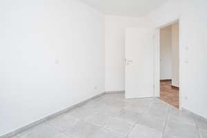 MAIER - Moderne 3-Zimmerwohnung mit 4 Balkonen, Aufzug, TG-Einzelstellplatz! – Die vollständige Adresse der Immobilie erhältst du vom Anbieter., 85598 Vaterstetten – Vorschaubild 12