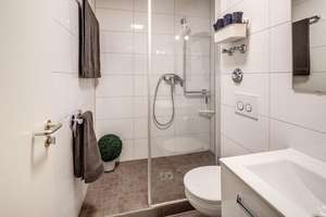 15.2/1.3 *Helle möblierte Wohnung m. großem Südbalkon u. TG-Stellplatz. Berg am Laim. WG geeignet – Die vollständige Adresse der Immobilie erhältst du vom Anbieter., 81673 Echarding, München – Vorschaubild 18