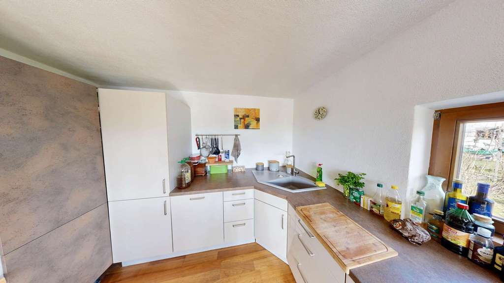 Immobilie in Übersee - Haus mit Gewölbe & Charakter in Übersee – Wintergarten, Dachterrasse & freier Blick ins Grüne - Bild 4