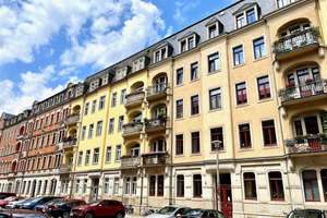 Top aufgestellt mit dieser Wohnung: 3 Zimmer, Aufzug, Balkon, Fernwärme, solides Denkmalobjekt! – Die vollständige Adresse der Immobilie erhältst du vom Anbieter., 1307 Johannstadt-Nord, Dresden – Vorschaubild 2