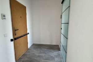 Umfangreich renovierte 3-Zimmer-Wohnung mit neuer EBK und neuem Bad – ideal für langfristiges Wohnen
