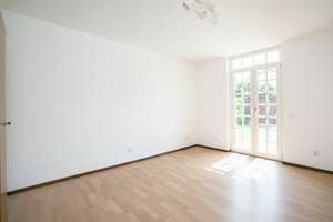 Charmanter Bungalow mit offener Wohnlandschaft, Kamin und Gartenidylle – Die vollständige Adresse der Immobilie erhältst du vom Anbieter., 63150 Heusenstamm – Vorschaubild 11