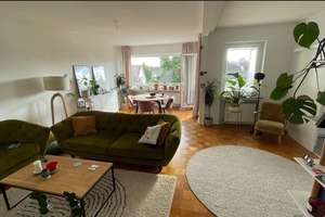 Großzügige 3-Zimmer-Wohnung mit 2 Balkonen, Eichenparkett und hochwertiger Einbauküche in Schwachhau