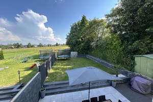 Ruhige Lage und moderne Ausstattung! Lichtvolle DHH inkl. Garage & Wallbox! – Bergstraße XXX, 53578 Windhagen – Vorschaubild 4