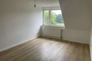 Schöne Doppelhaushälfte mit neuer Einbauküche, Terrasse und Blick ins Grüne – Die vollständige Adresse der Immobilie erhältst du vom Anbieter., 23568 Sankt Gertrud, Lübeck – Vorschaubild 10