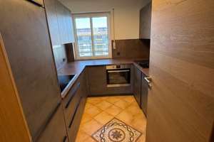 (Möblierte) 5-Zimmer-Wohnung mit Balkon auf 130qm in Neuhausen - für Familien, Home Office, WGs – Die vollständige Adresse der Immobilie erhältst du vom Anbieter., 80637 Oberwiesenfeld, München – Vorschaubild 6