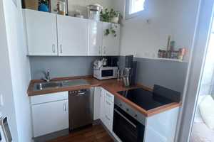 Exklusive 2-Zimmer-Wohnung mit Einbauküche in Düsseldorf – Düsseldorf – Vorschaubild 2