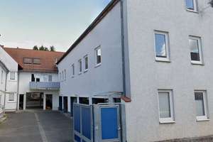 Frankfurt - Zeilsheim - Wohnung mit eigenem Zugang (sep. Haus)