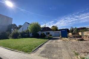 Doppelhaushälfte mit Terrasse und Garten in Düsseldorf-Urdenbach – Die vollständige Adresse der Immobilie erhältst du vom Anbieter., 40593 Urdenbach, Düsseldorf – Vorschaubild 2