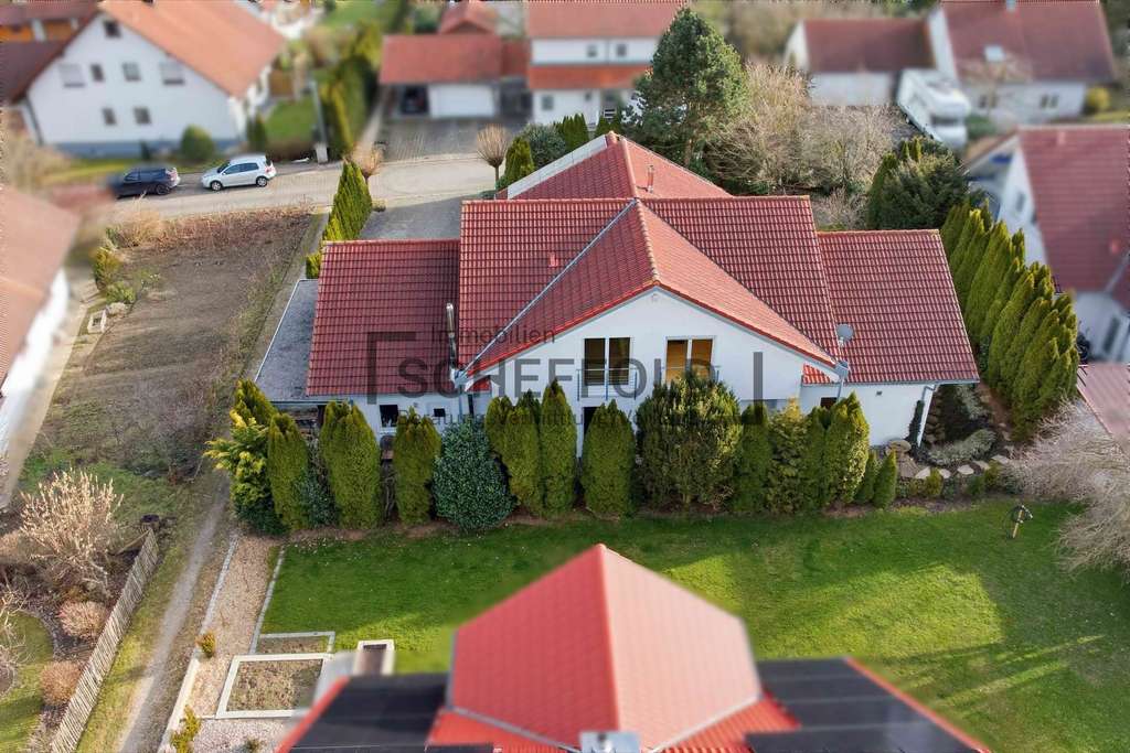 Immobilie in Laupheim - Schnell sein lohnt sich! Modernes Architekten-Einfamilienhaus in beliebtem Wohngebiet - Bild 1