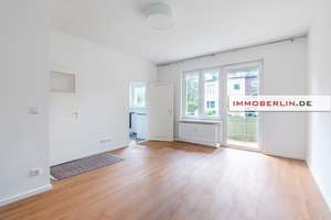IMMOBERLIN.DE - Ersteinzug nach Kernsanierung! Helle Wohnung mit Westbalkon & Garten – Die vollständige Adresse der Immobilie erhältst du vom Anbieter., 12249 Lankwitz, Berlin – Vorschaubild 2