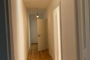 LONG TERM OFFER: Zentrale Altbauwohnung mit Neubauaustattung und Blick ins Grüne  – Straße der Pariser Kommune 29, 10243 Friedrichshain, Berlin – Vorschaubild 8