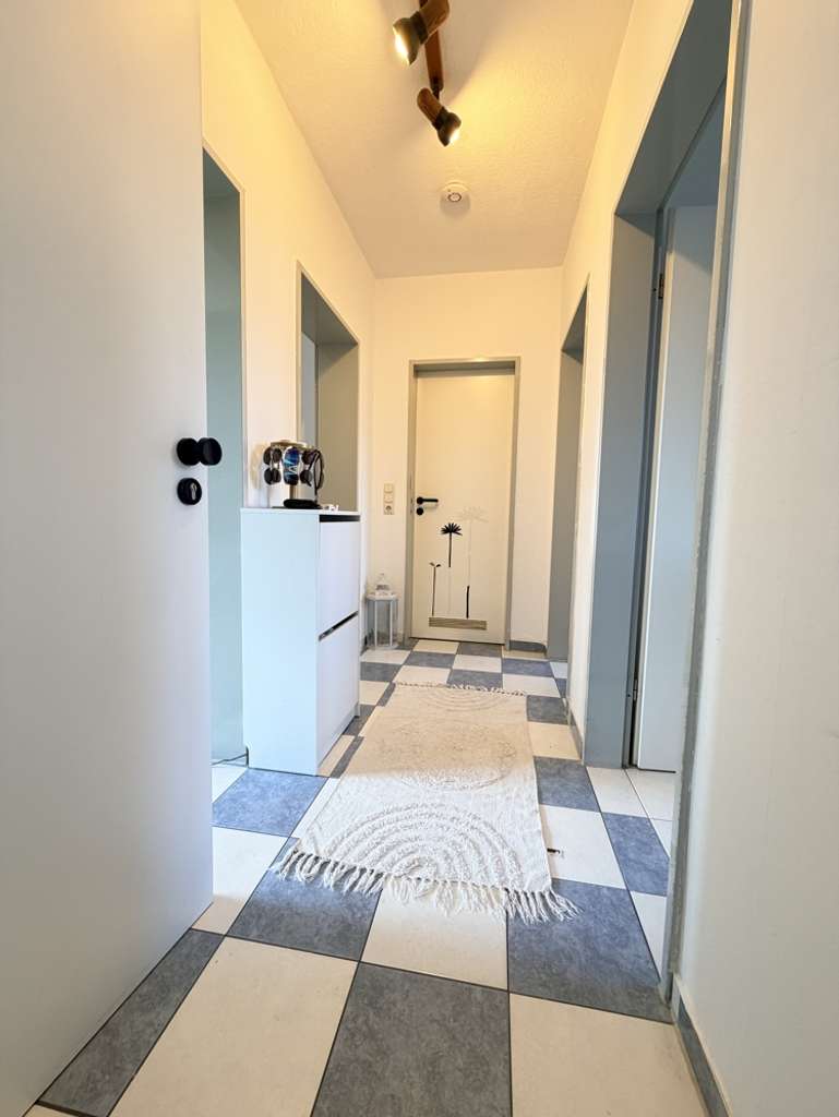 Immobilie in Lehrte - Helle und moderne 3 -Zimmer Wohnung mit Sonnenbalkon in ruhiger Lage inkl. Garage! - Bild 3