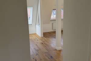 Klassisch & Schön. Luxuriös sanierte 2-Zimmer-Wohnung im beliebten Stuttgarter Westen. – Paulusstraße 22, 70197 Vogelsang, Stuttgart – Vorschaubild 3