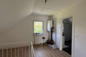 Einfamilienhaus mit Wintergarten, großem Garten und modernisiertem Wohnkomfort – Die vollständige Adresse der Immobilie erhältst du vom Anbieter., 7751 Isserstedt, Jena – Vorschaubild 5