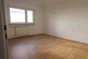 Ohne Makler & Bezugsfrei: Renovierte 3-Zimmer-Wohnung im 12. OG mit Sonnenbalkon und Blick ins Grüne – Mönchfeldstraße 110, 70378 Mönchfeld, Stuttgart – Vorschaubild 11
