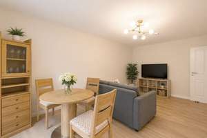 Wunderschöne neue Terrassen-Garten-Wohnung, nach Westen ausgerichtet und mit Einbauküche in Moosach – Die vollständige Adresse der Immobilie erhältst du vom Anbieter., 80992 Moosach-Bahnhof, München – Vorschaubild 8