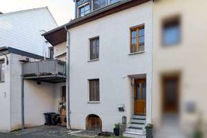Nähe Bernkastel-Kues: Wohnhaus mit Balkon und PKW-Stellplatz – Raunstraße 3, 54470 Bernkastel-Kues – Vorschaubild 3