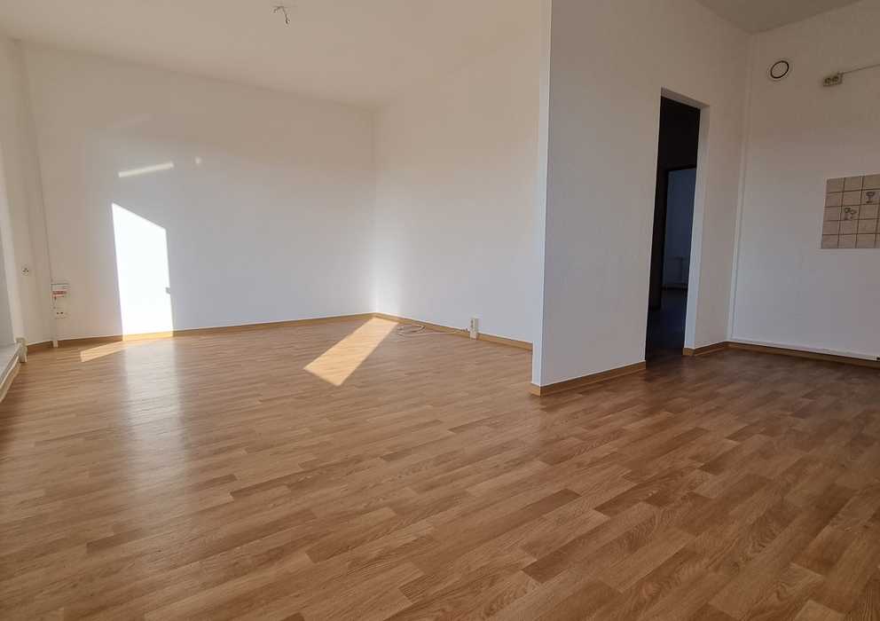 Günstige 3-Zimmer-Wohnung im Retrocharme