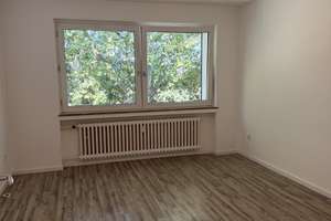 Komplett renovierte 4,5-Zimmer-Wohnung mit Balkon in Gelsenkirchen-Resse – ca. 90 m² – Middelicher Straße 280, 45892 Resse, Gelsenkirchen – Vorschaubild 13