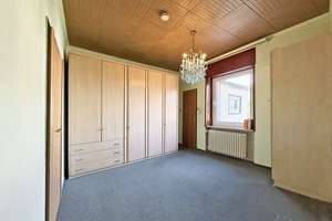 Trier: Reihenmittelhaus in zentraler Stadtlage mit Garten, Terrasse, Balkon und zwei Garagen – Die vollständige Adresse der Immobilie erhältst du vom Anbieter., 54292 Nord, Trier – Vorschaubild 23
