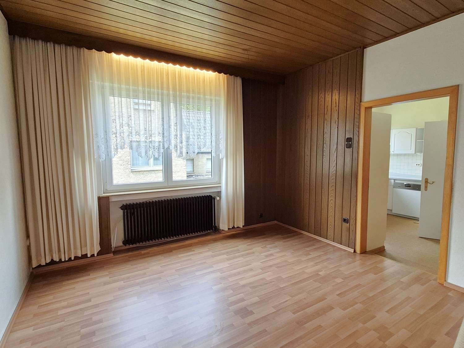 Immobilie in Lübbecke - Attraktives, großes 1-2 Familienhaus mit Wintergarten 
in ruhiger Lage von Lübbecke - Bild 7