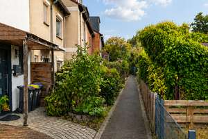 Einfamilienhaus mit großzügigem Garten und viel Gestaltungspotenzial – Karmelitenweg 38, 45307 Kray, Essen – Vorschaubild 3
