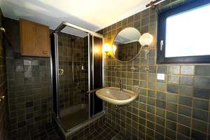 FREESTANDING HOUSE! 180 m² living space, 6-room, 5-bed, 3.5-bath and outdoor sauna! *18 min to Clay* – Die vollständige Adresse der Immobilie erhältst du vom Anbieter., 65388 Schlangenbad – Vorschaubild 15