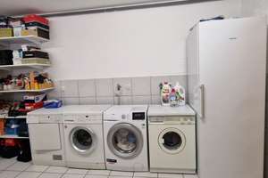Grünes Paradies in Mosing
Reichlich Platz mit ca. 240 m² Wfl.
Sehr wertige Ausstattung
ELW möglic – Die vollständige Adresse der Immobilie erhältst du vom Anbieter., 95445 Roter Hügel, Bayreuth – Vorschaubild 32