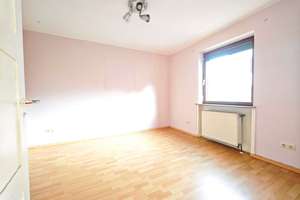 „Viel Raum für Wohnen und Arbeiten – Haus mit Scheune und großem Hof“ – Die vollständige Adresse der Immobilie erhältst du vom Anbieter., 67434 Diedesfeld, Neustadt an der Weinstraße – Vorschaubild 7
