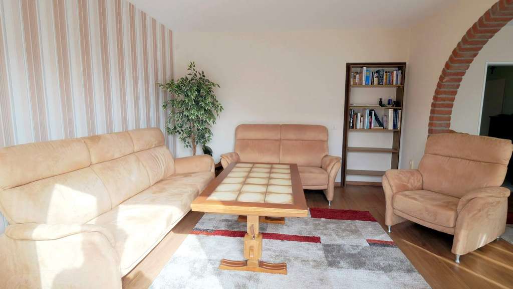 Immobilie in Kleve - Gepflegte Eigentumswohnung mit Einbauküche, Balkon und PKW-Stellplatz in Kleve - Bild 1