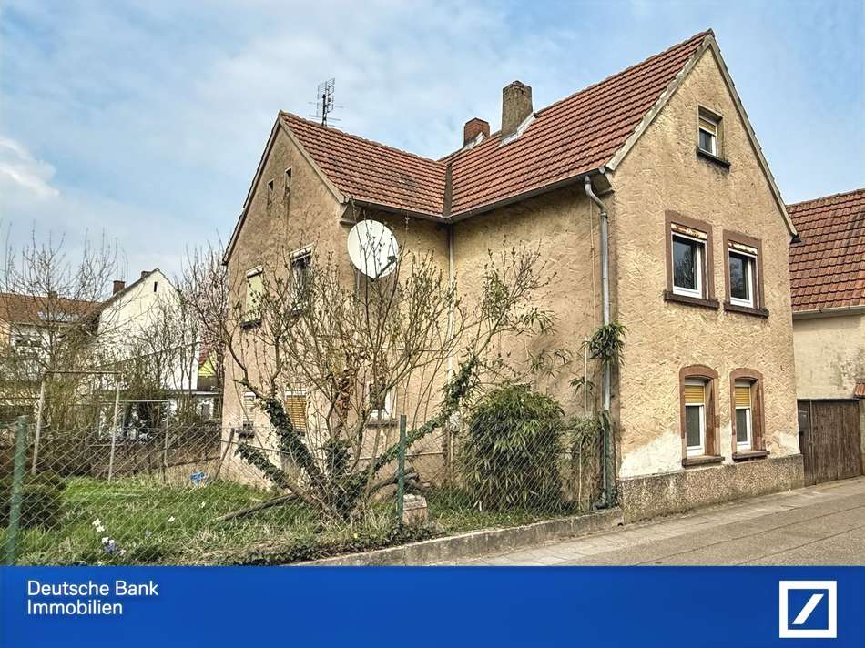 Straßenansicht