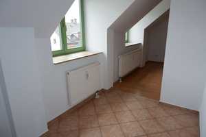 Moderne DG-Whg. mit Laminat ! Frei ab sofort – Frankenberger Str. 195, 9131 Chemnitz – Vorschaubild 2