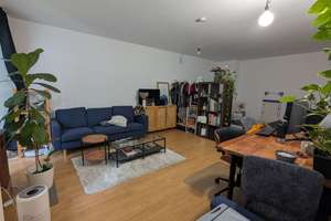 Ruhige 1,5-Zimmer-Wohnung mit Balkon
